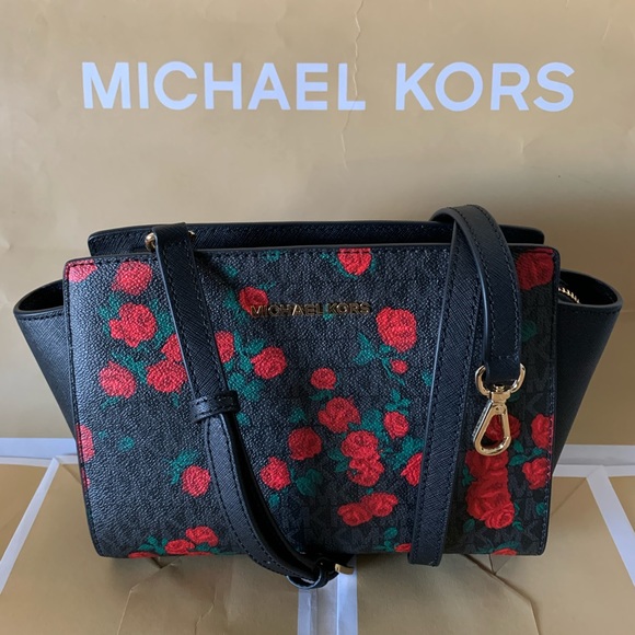 ***SOLD*** Michael Kors Selma Crossbody & Wallet - Picture 2 of 8